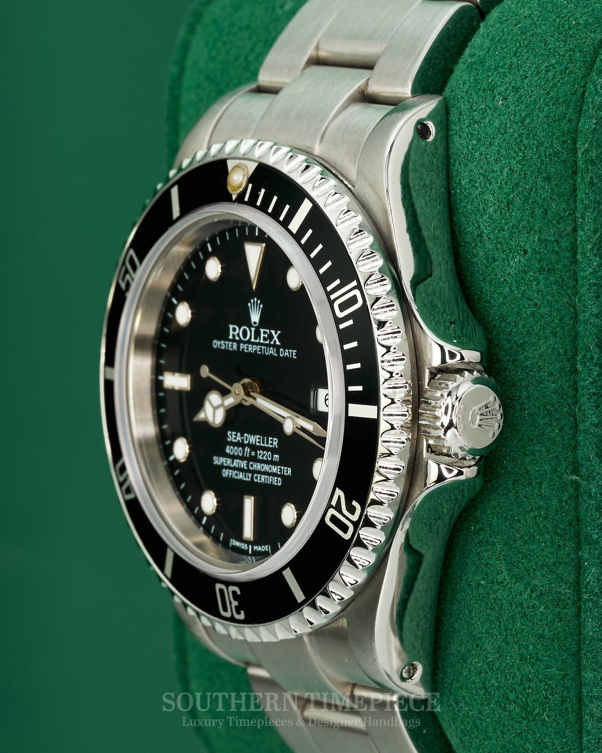 40mm Rolex Sea-Dweller with Black Dial and Bezel in Stainless Steel on Oyster (Ref: 16600)(Year: 1993)