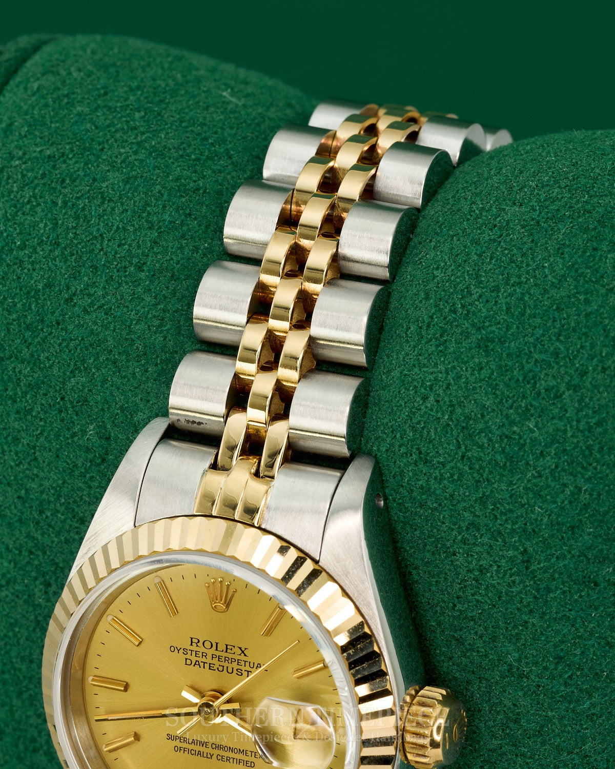 26mm Rolex Datejust with Champagne Stick Dial in 18kt Yellow Gold and Stainless on Jubilee (Ref: 69173)(Year: 1990) (A260468)