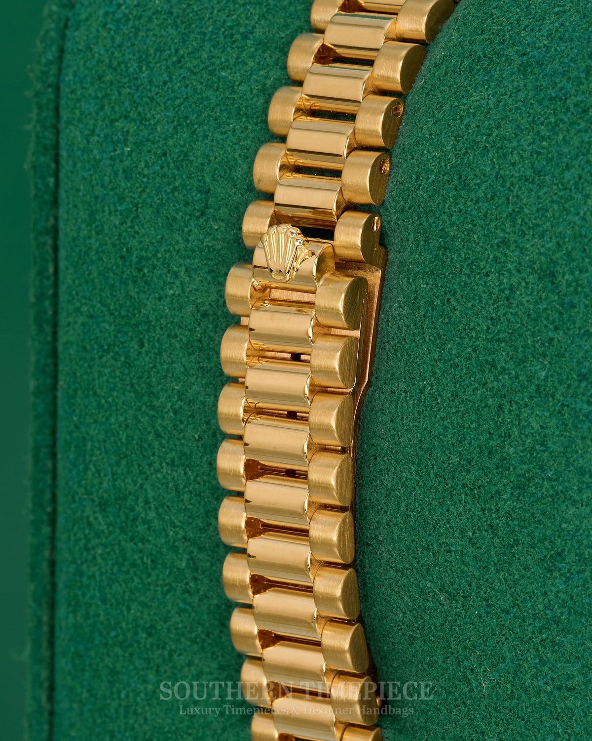 26mm Rolex Datejust "President" with Rare Black Pyramid Dial in Solid 18kt Yellow Gold (Ref: 69178)(Year: 1992)(Box & Papers)