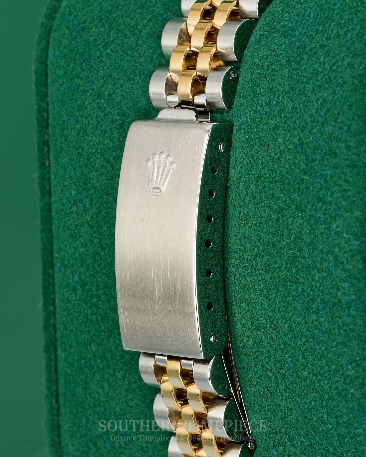 31mm Rolex Datejust with Champagne Stick Dial in 18kt Yellow Gold and Stainless on Jubilee (Ref: 68273)(Year: 1984)