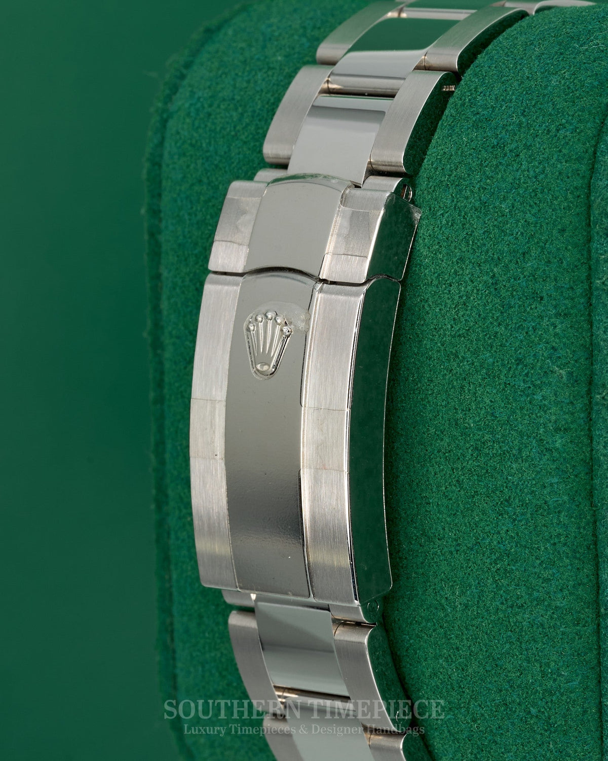 42mm Rolex Sky-Dweller in 18kt White Gold and Oystersteel with Blue Dial on Oyster Bracelet (Ref: 326934)(Year: 2018)(Box & Papers)