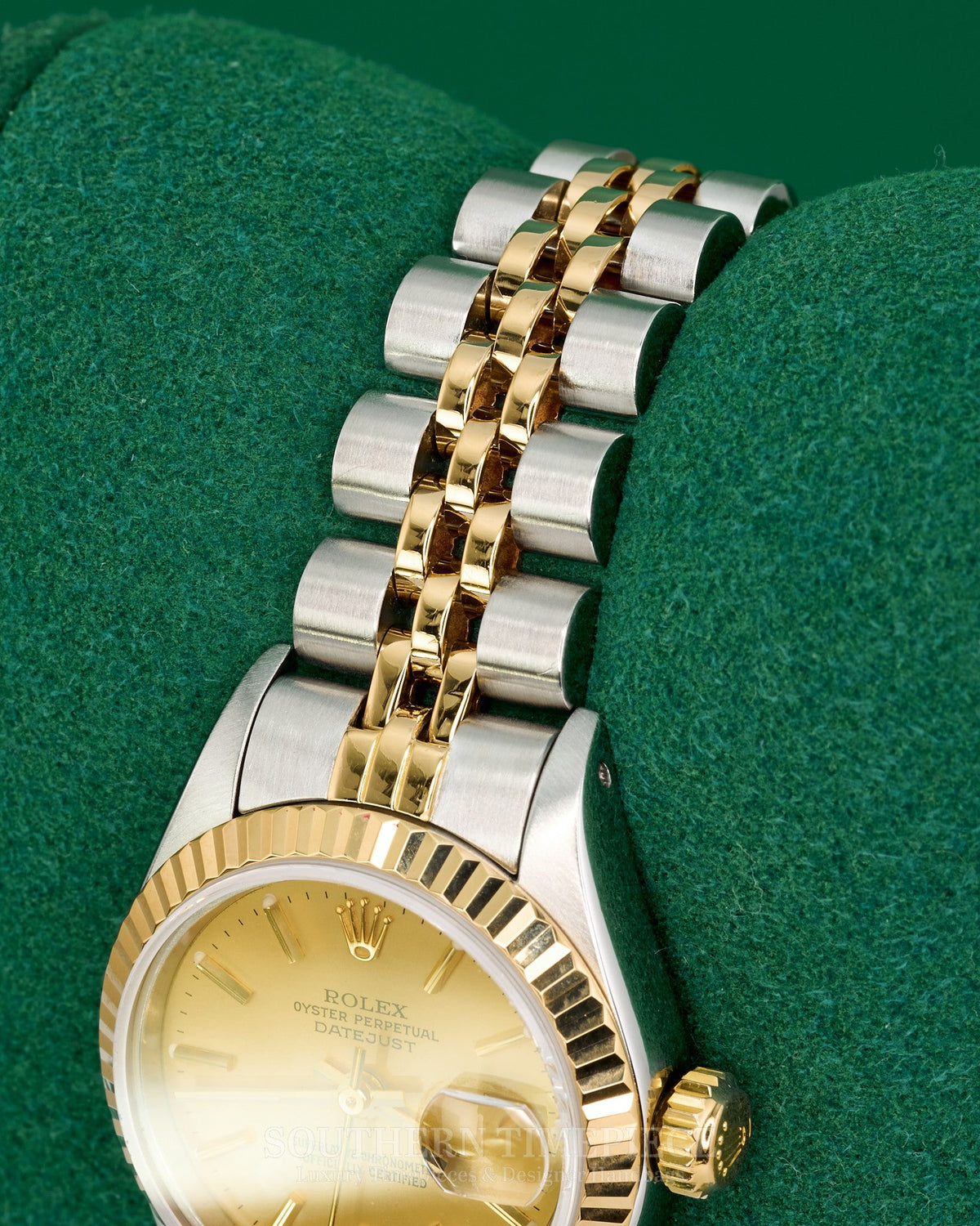 26mm Rolex Datejust with Champagne Stick Dial in 18kt Yellow Gold and Stainless on Jubilee (Ref: 69173)(Year: 1987)