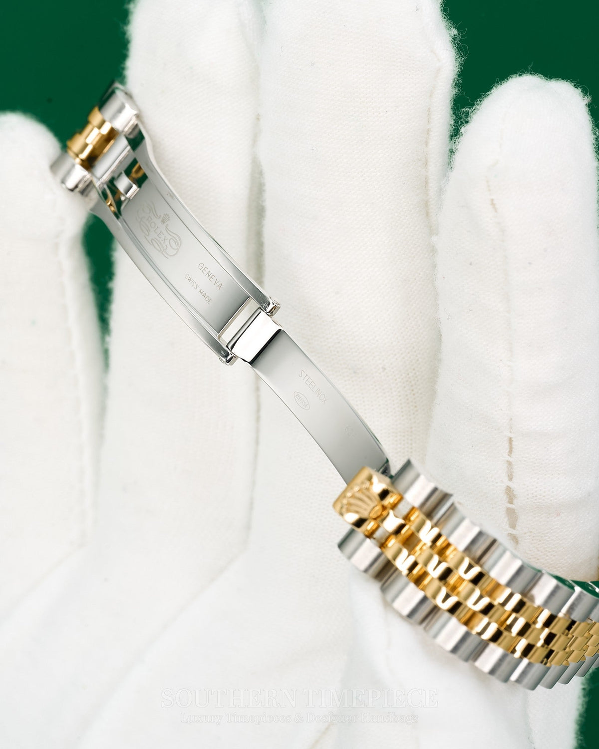 26mm Rolex Datejust with Champagne Roman Dial in 18kt Yellow Gold and Stainless on Jubilee (Ref: 179173)(Year: 2010)