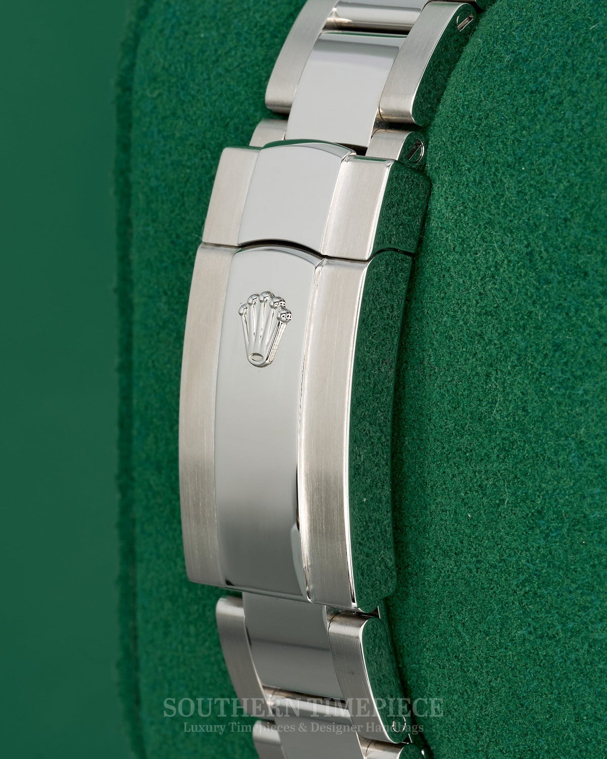 41mm Rolex Datejust with Blue Roman Dial in 18kt White Gold & Oystersteel on Oyster Bracelet (Ref: 126334)(Year: 2024)(Box & Papers)