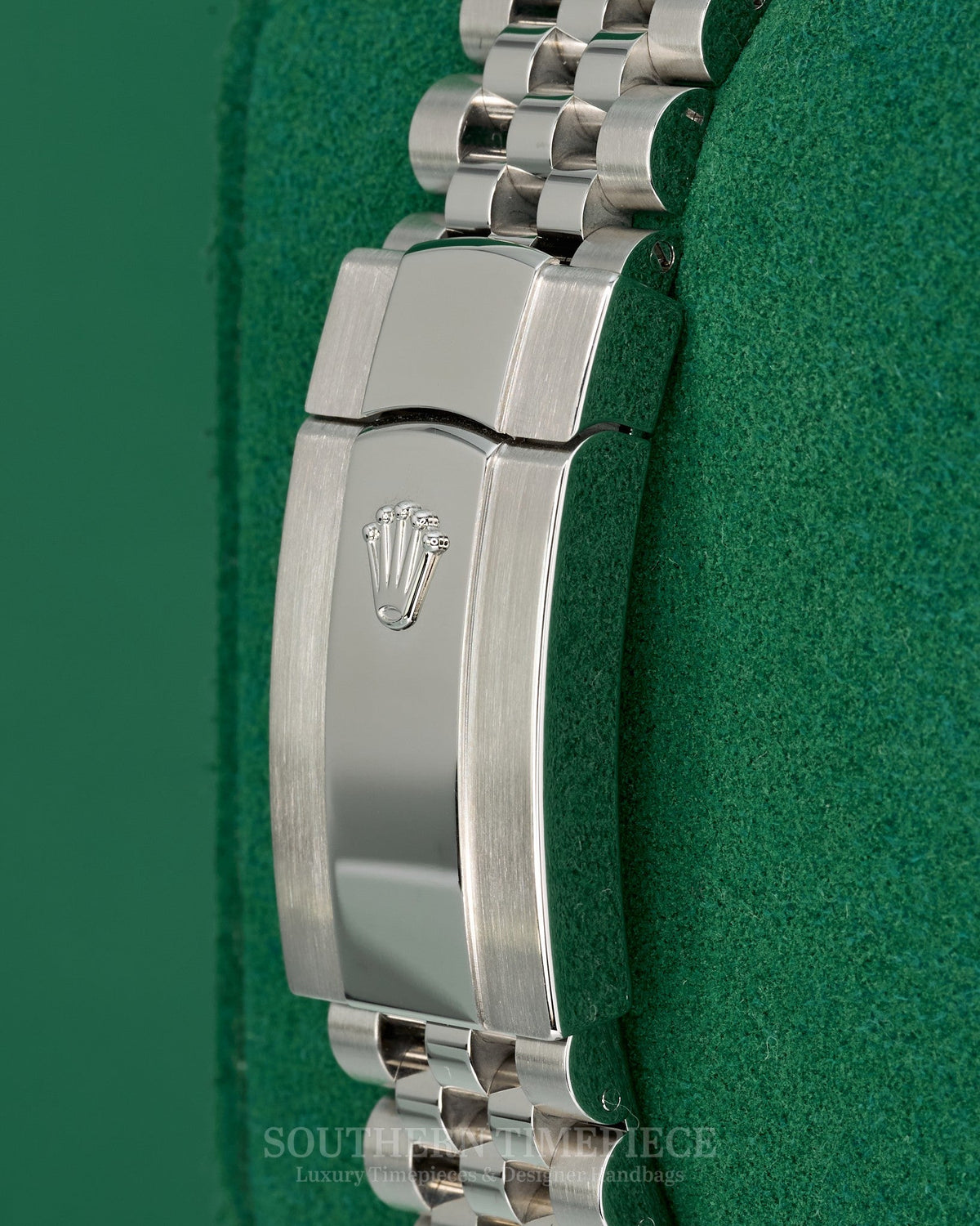 41mm Rolex Datejust "Wimbledon" in 18kt White Gold and Oystersteel on Jubilee (Ref: 126334)(Year: 2024)(Box & Papers)