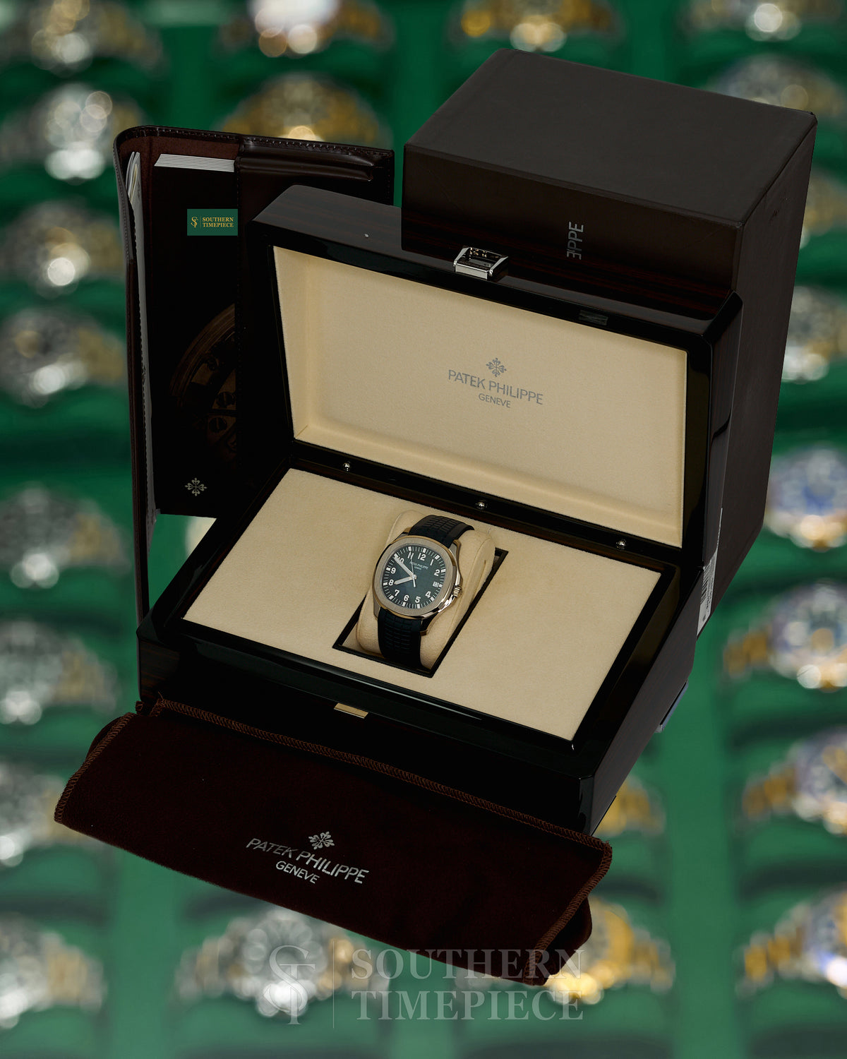 42mm Patek Philippe Aquanaut with Blue Dial on Blue Rubber in Solid 18kt White Gold (Ref: 5168G)(Year: 2020)(Box & Papers)(SKU: 502092364137)