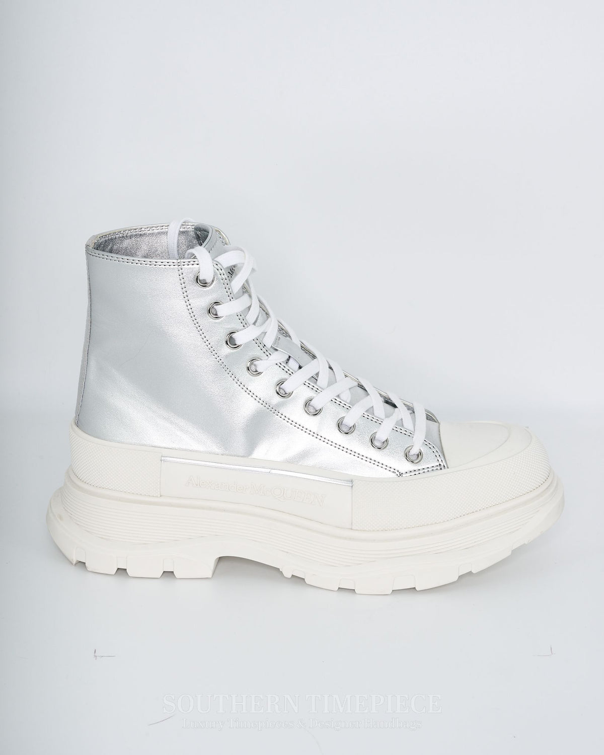 Alexander McQueen Tread Sneaker Boots - Silver White
