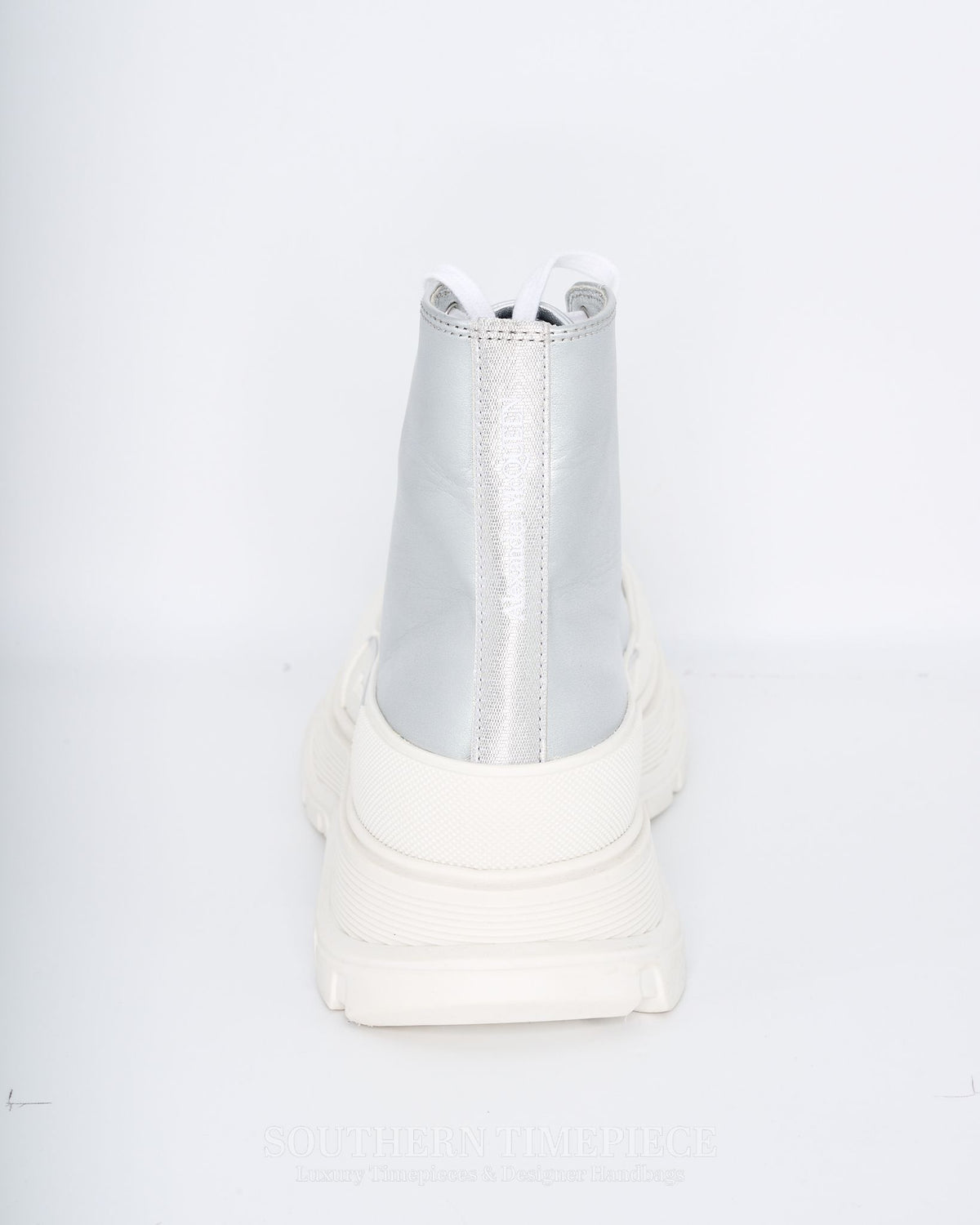 Alexander McQueen Tread Sneaker Boots - Silver White