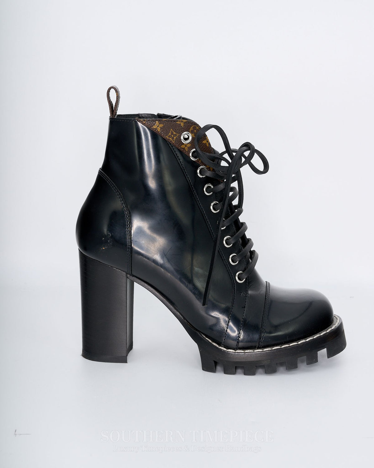 Louis Vuitton Leather Star Trail Ankle Boots Size 37