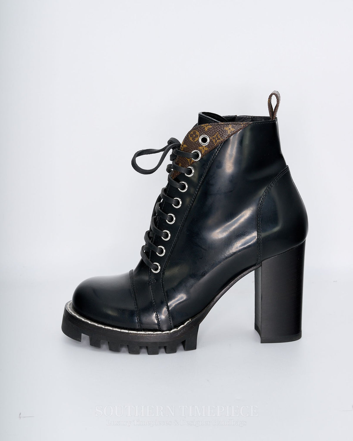 Louis Vuitton Leather Star Trail Ankle Boots Size 37