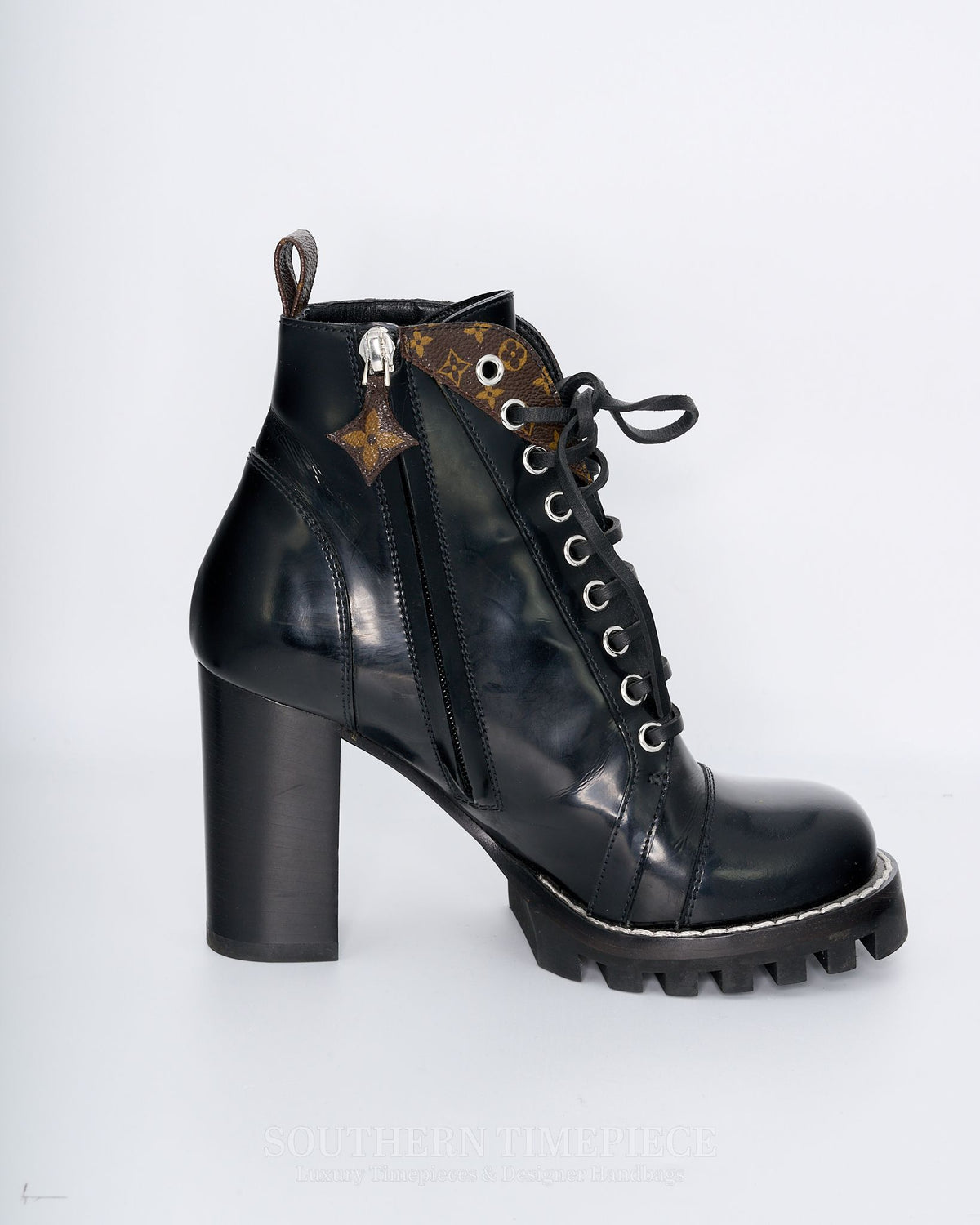 Louis Vuitton Leather Star Trail Ankle Boots Size 37