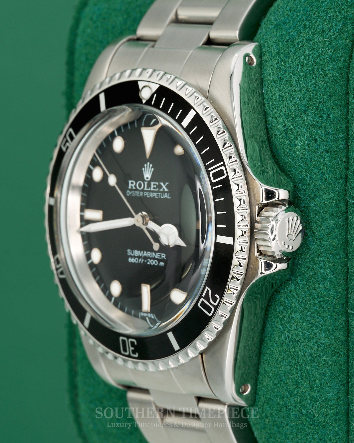 40mm Rare Vintage Rolex Submariner No Date with Black Dial and Bezel in Stainless Steel on Oyster (Ref: 5512)(Year: 1978)